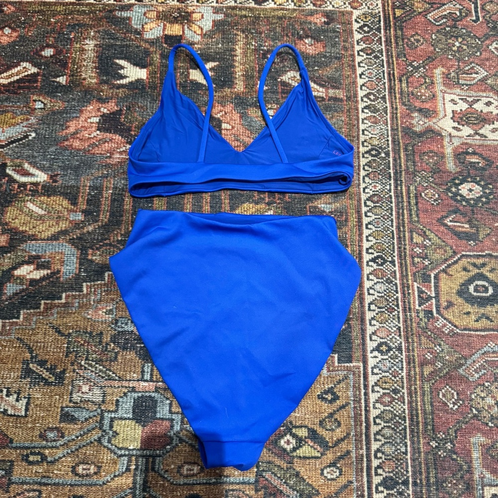 Left on Friday bikini - Picture 2 of 4
